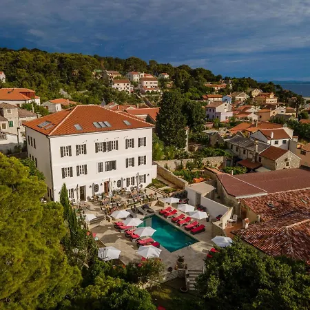 Hotel Dolphin