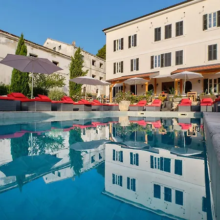 Hotel Dolphin 4*